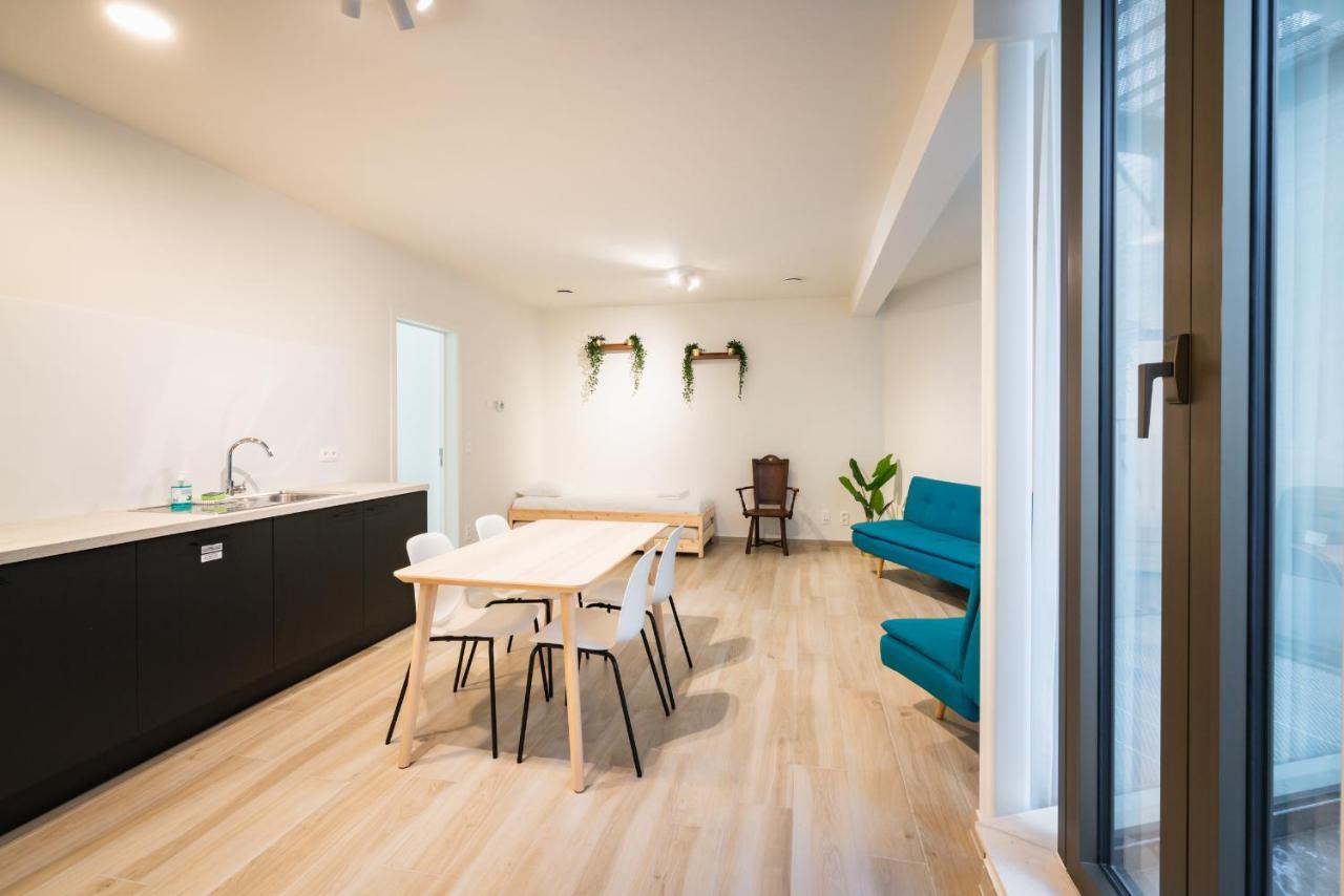 Opera Apartments In The Heart Of Antwerp Exterior photo